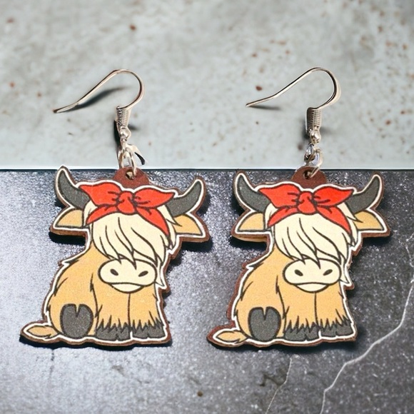 Jewelry - Country Chic: Charming Highland Cow Dangle Earrings for Animal Lovers! NWT